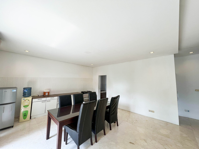 Dining Room 30