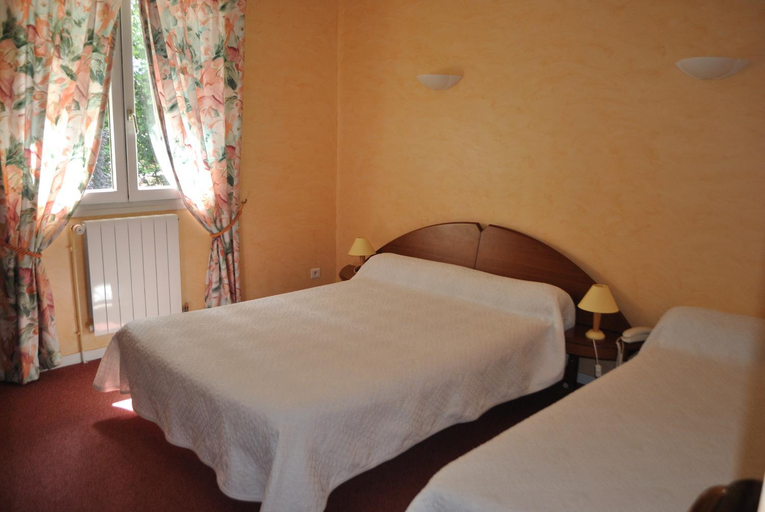 Bedroom 2, Hotel Auberge de La Nauze, Dordogne