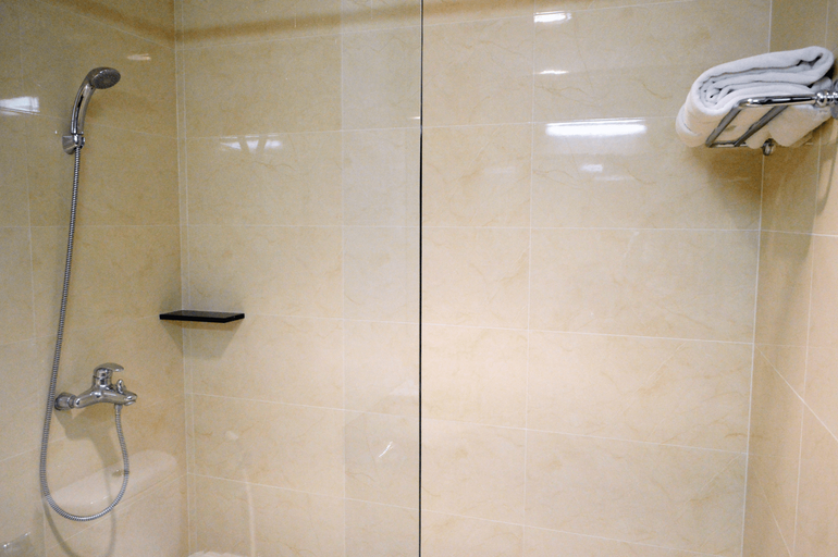 Bathroom 5, Grand Daira Palembang, Palembang
