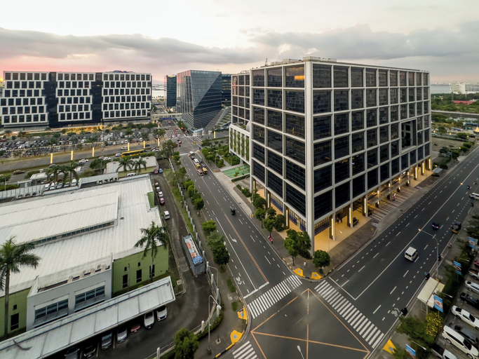 Exterior & Views 2, GemstoneBR in SMDC Shore Residences, Pasay City