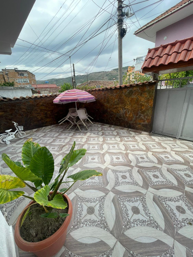 Others 5, Guesthouse Albi, Beratit