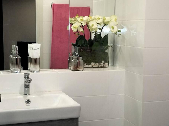 Bathroom, One bedroom condo with rooftop pool, Khlong Luang