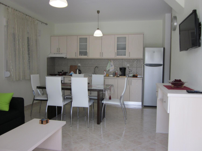 Others 5, Petra Houses, East Macedonia and Thrace
