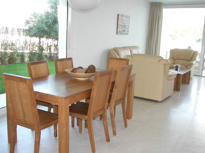 Facilities 3, Villa Terra, Baleares