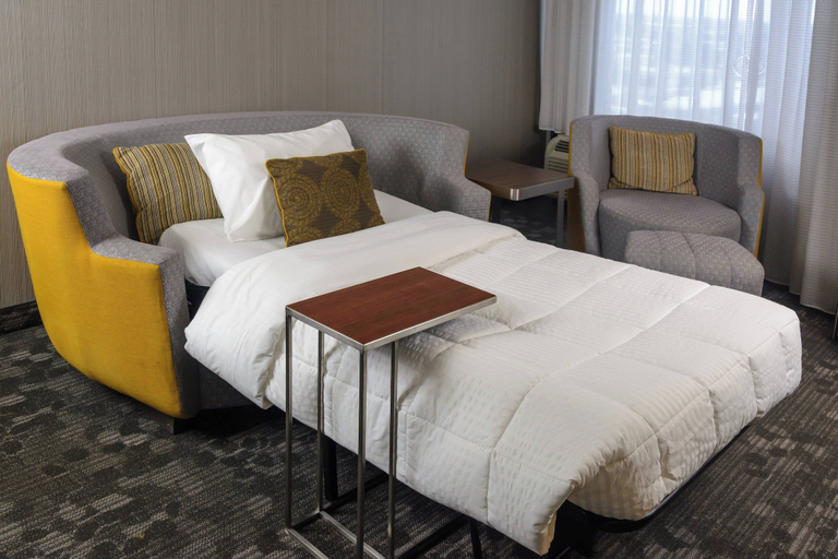 Bedroom 4, Courtyard by Marriott Toronto Northeast/Markham, York