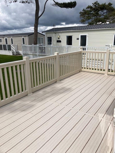 Exterior & Views 2, Stunning Seaside Lodge Nr New Forest 2 bed, Dorset
