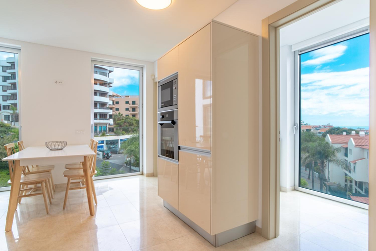 Others 4, Madeira Residence Apartments T2, Funchal