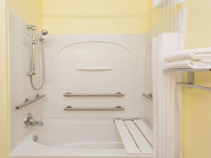 Bathroom 4, Quality Inn & Suites Lehigh Acres Fort Myers, Lee