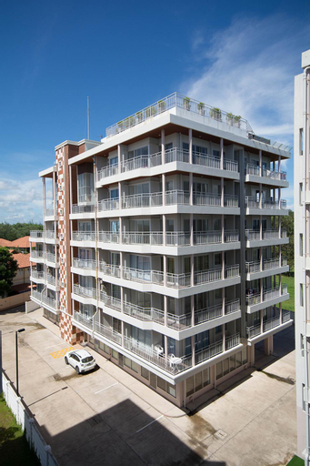 Exterior 8