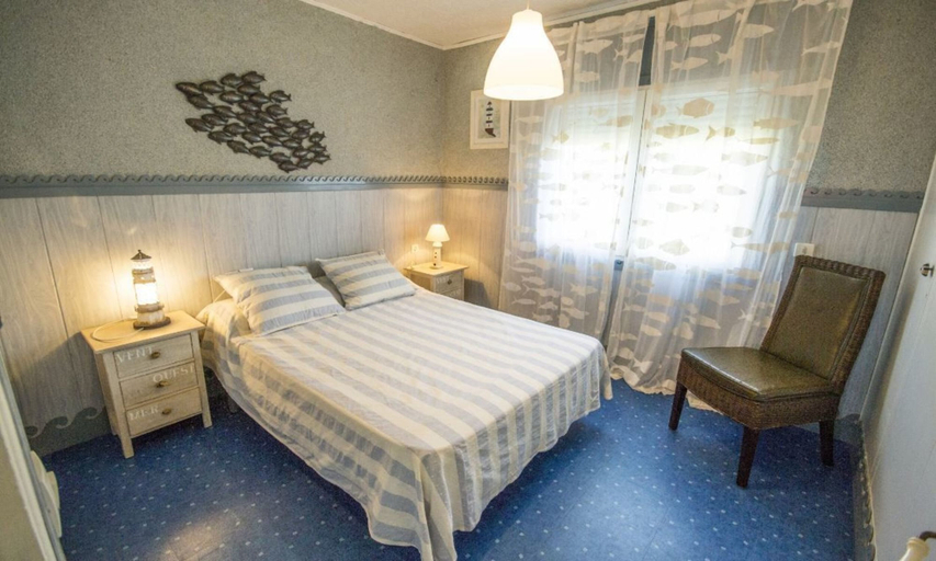 Bedroom, Apartment in Palafrugell - 104775 by MO Rentals, Girona