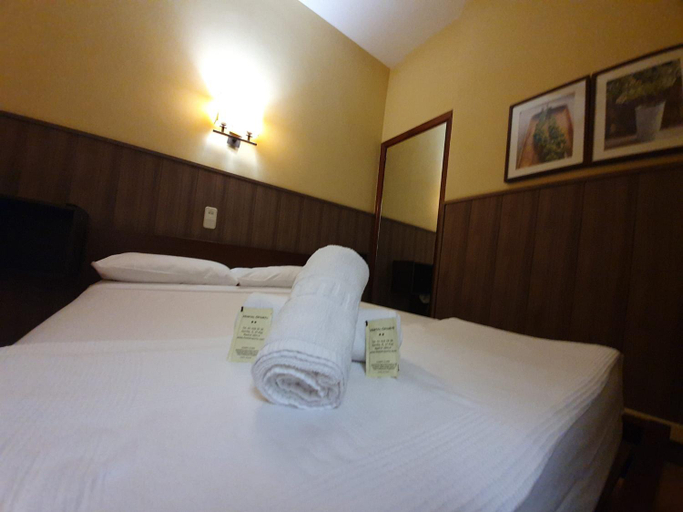 Bedroom 3, Hostal Oporto, Madrid