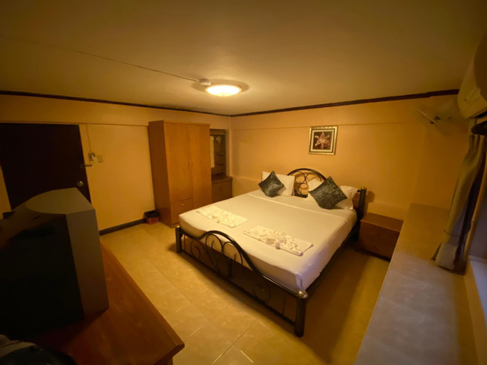 Bedroom 7