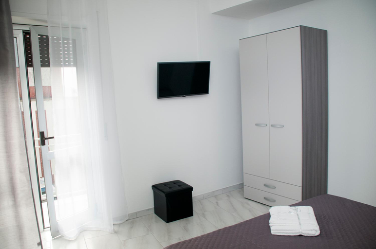 Others 3, Bed and Breakfast Champagne, Salerno