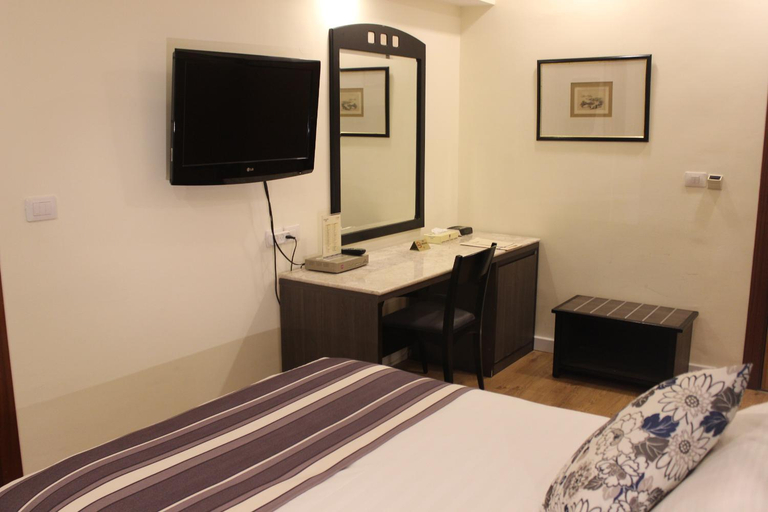 Bedroom 2, Ambassador Hotel, Jerusalem