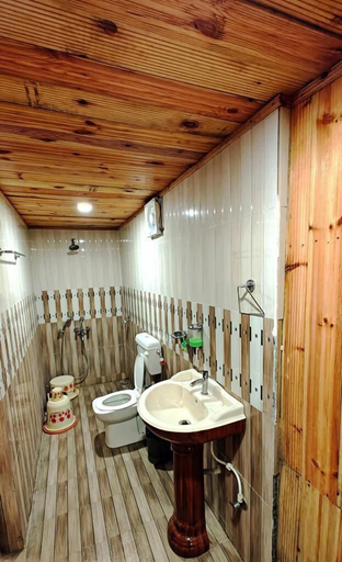 Bathroom 5, Village Camp Pench National Park, Seoni