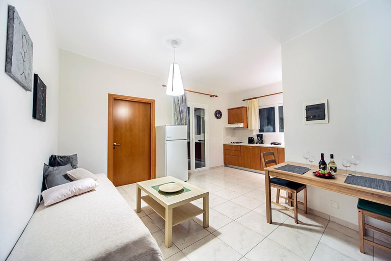 Bedroom 2, Omega Comfy Apartments, Crete