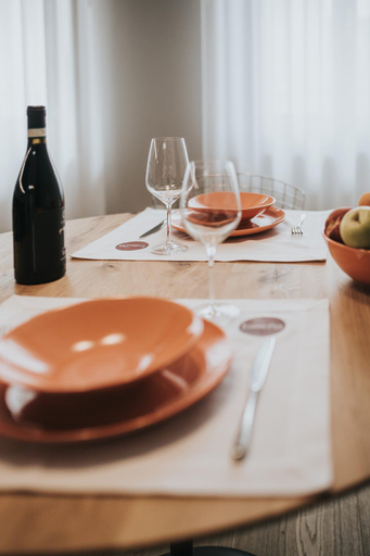 Facilities 5, Bed's Apartments, Verona