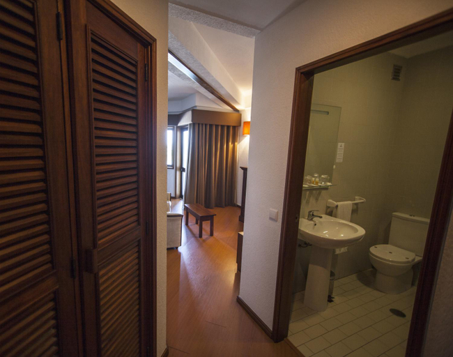 Bathroom 3, Riabela Inn, Murtosa