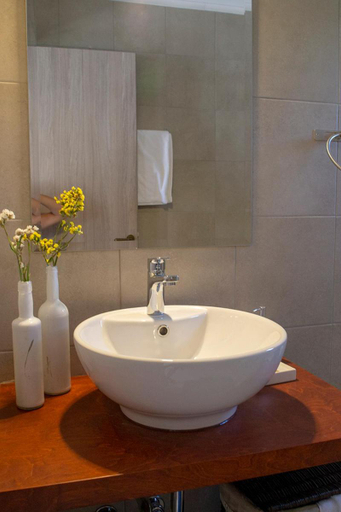 Bathroom 5, Sea and Creek, Ionian Islands