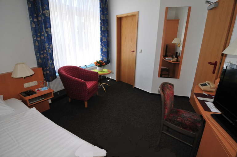 Bedroom 3, Hotel Stadt Reinfeld, Stormarn