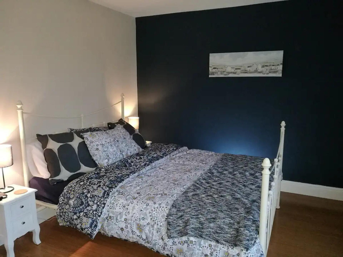 Bedroom 2, Lovely, Spacious 1-bed Apartment in Poole, Dorset