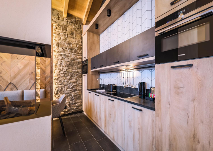Dining Room 7