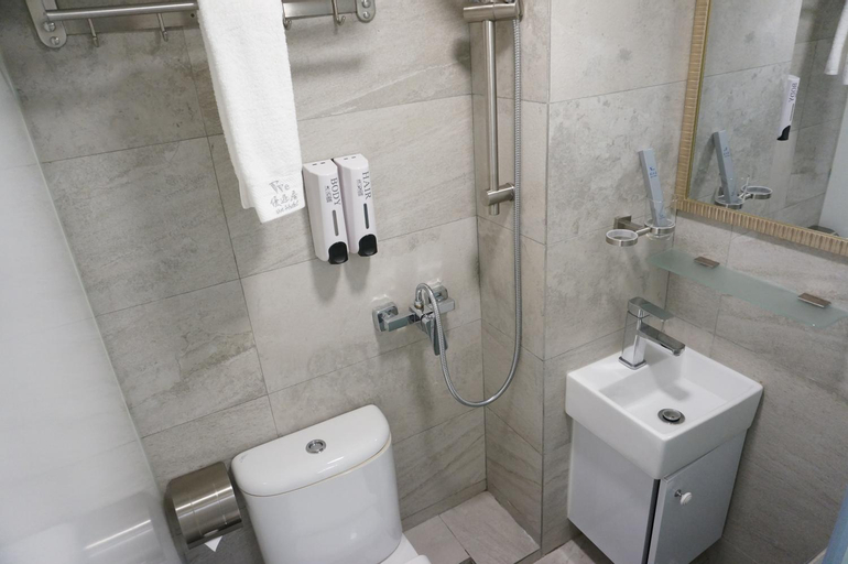 Bathroom 8