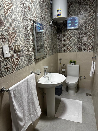 Bathroom 5, Pyramids Era View, Al-Ahram