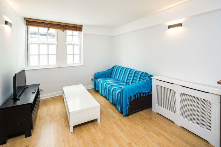 Bedroom 4, Delightful 1-bedroom Apartment In Whitechapel, London