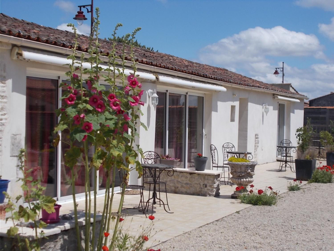 Others 5, Le Clos des Palmiers, Charente-Maritime