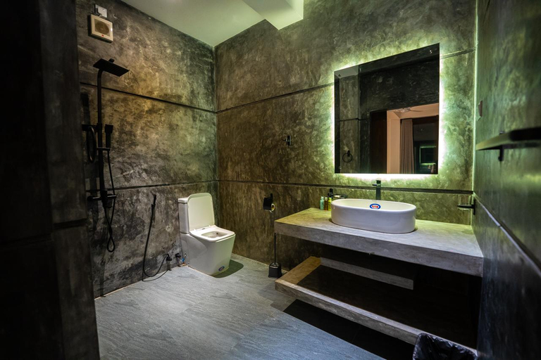 Bathroom 3, Ami Mirissa, Weligama