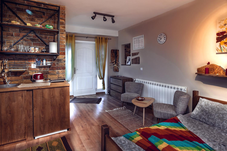 Others 3, Aerport - Natura Apartment, Belgrade
