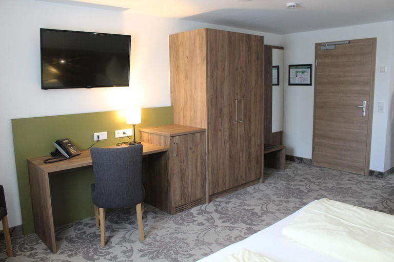 Bedroom 2, Hotel Haußler, Pfaffenhofen an der Ilm
