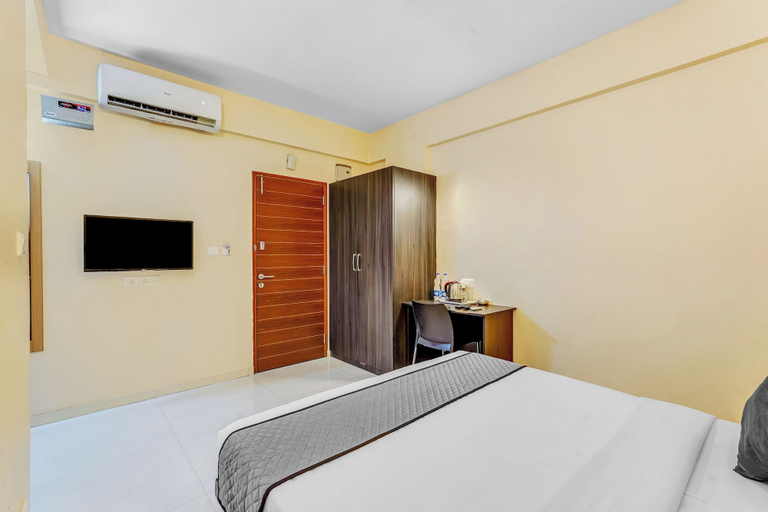 Bedroom 2, UPAR Hotels Nearby Bagmane Tech Park, Bangalore