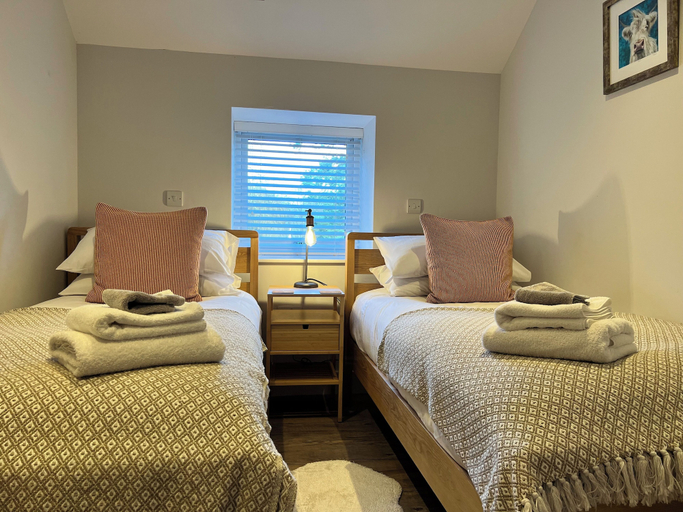 Room 4, 3bedcottage/patio/garden/carcharging, Monmouthshire