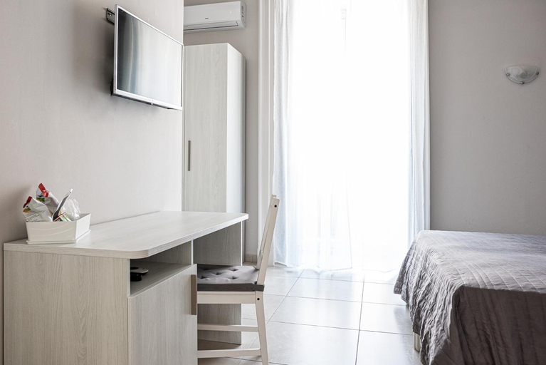 Bedroom 2, Costanza, Catania