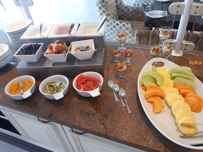 Food & Drinks 5, Queens Casino and Hotel, Chris Hani