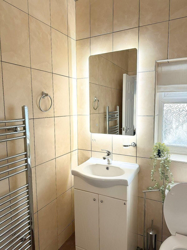 Bathroom 3, Inviting Apartment in Reading, Wokingham