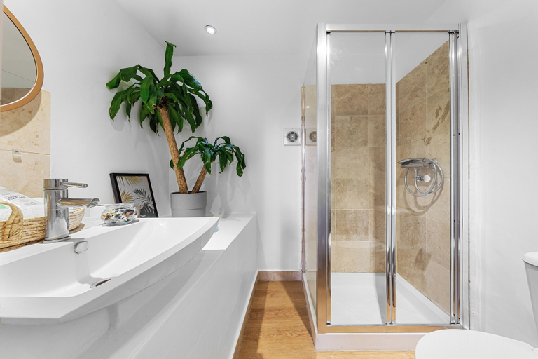 Bathroom 3, Charming Duplex Apartment Paddington W2, London