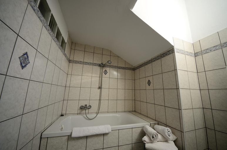Bathroom 3, Eisenerzer Hof, Leoben
