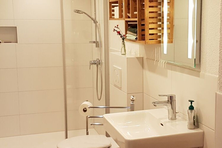 Bathroom 3, Ferienwohnung in Bischoffingen, Breisgau-Hochschwarzwald