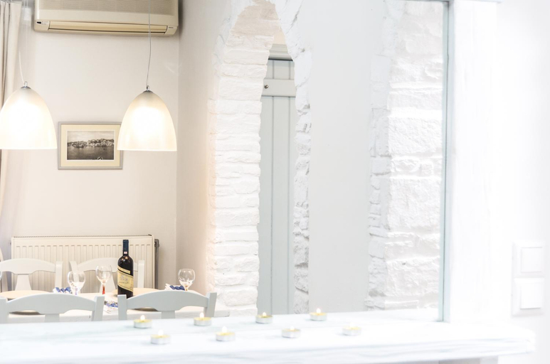 Food & Drinks, Santa Katerina Apartments & Studios, South Aegean