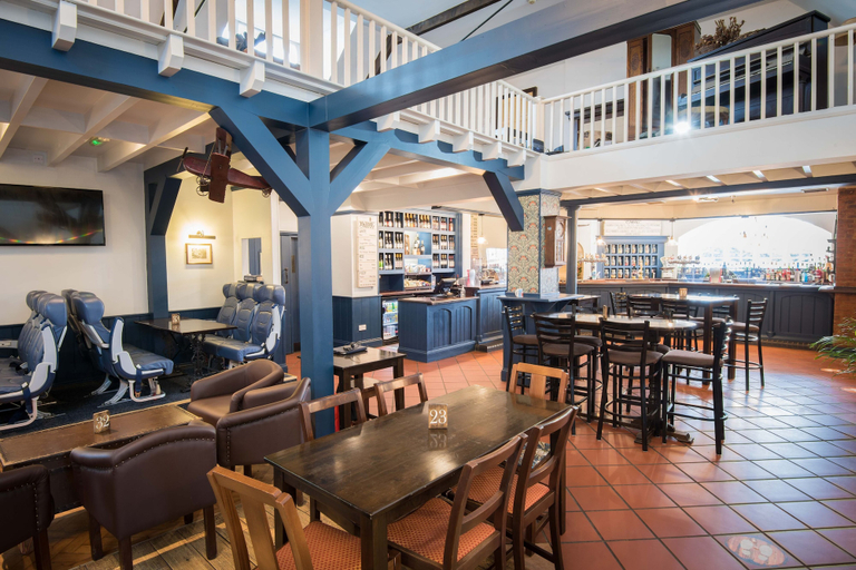 Food & Drinks 3, The Oak, Warwickshire