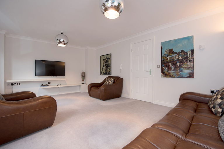 Others 4, Dalton Crescent, Durham