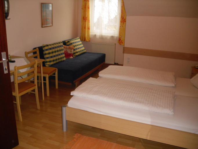 Bedroom 2, Eisenerzer Hof, Leoben