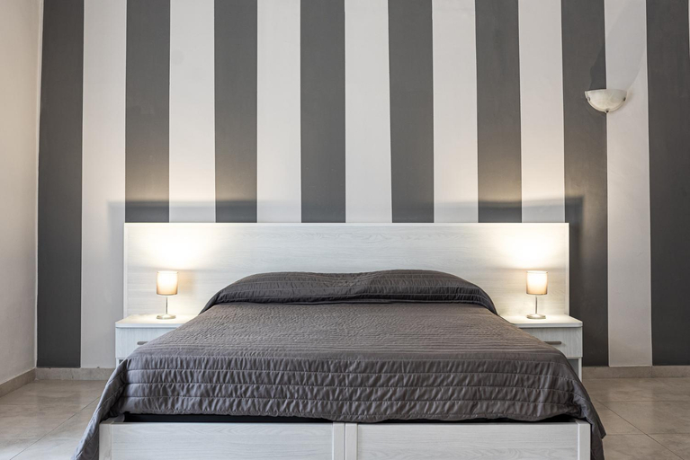 Bedroom 3, Costanza, Catania