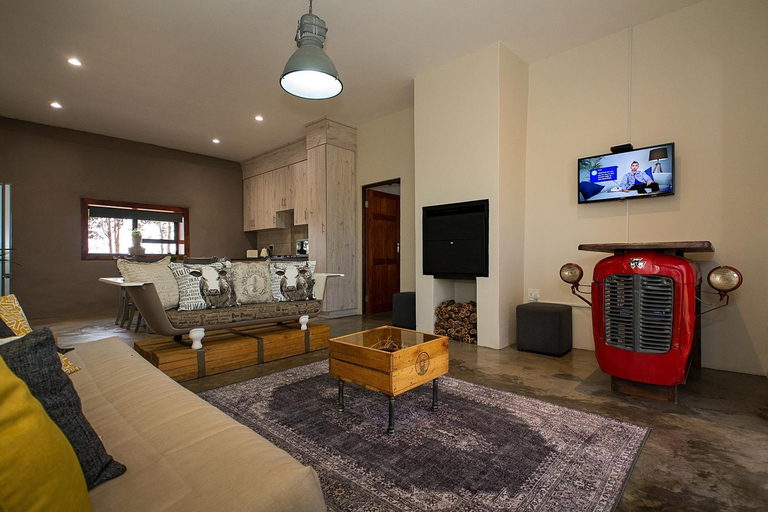 Others 5, Merino Stal Guest Farm, Gert Sibande