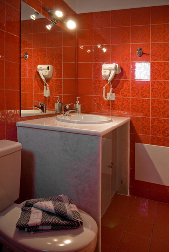 Bathroom 3, Syia Hotel, Crete