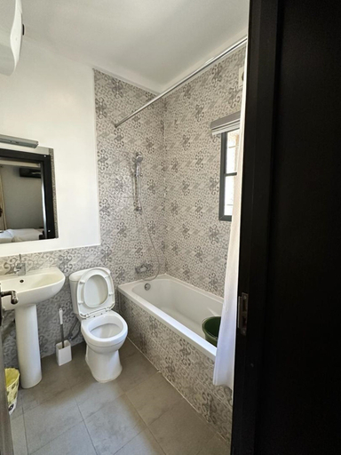 Bathroom 3, Tennys Place Apartments GARKI, AbujaMun