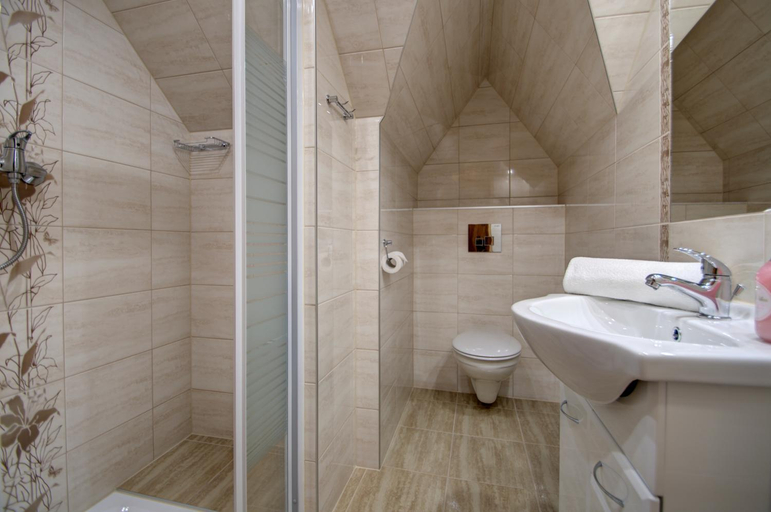 Bathroom 2, U PRUSA pokoje ekonomiczne, Tatra